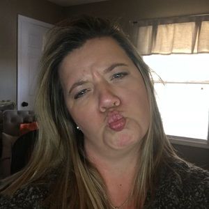 Meet your Posher, Lela